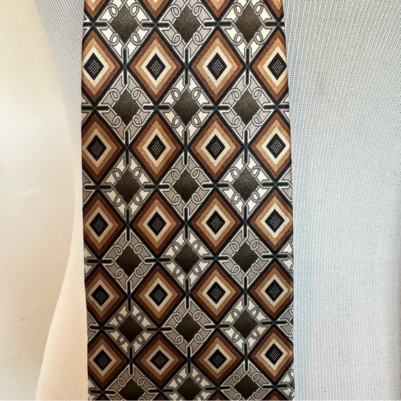 Bundle of two mens silk ties - Picture 3 of 10